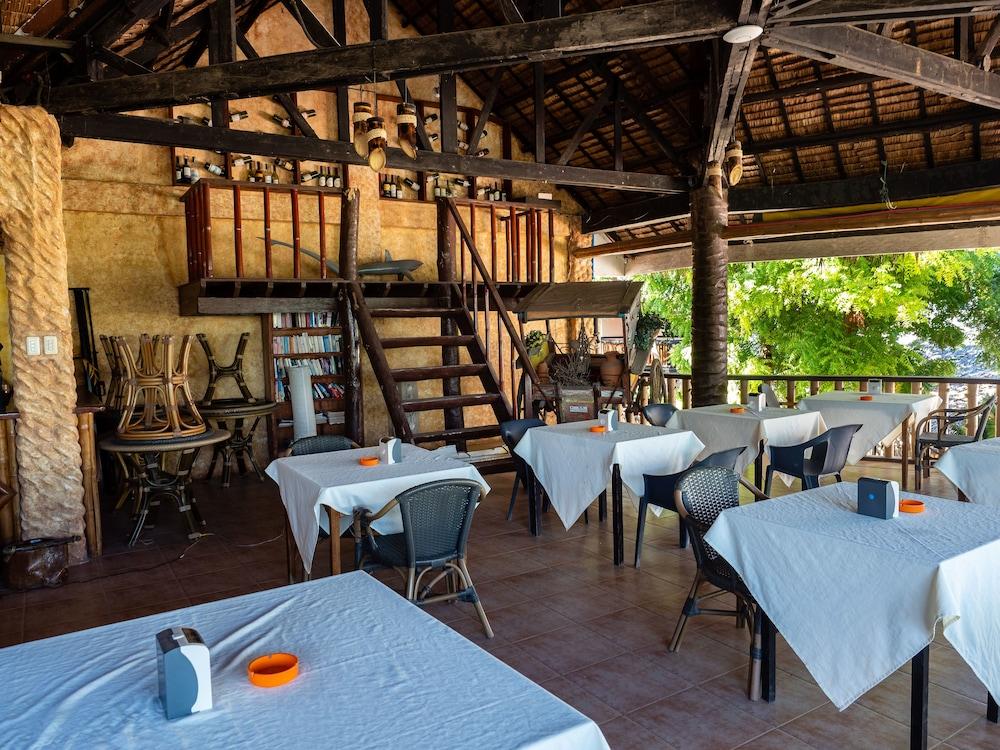 Hippocampus Beach Resort Malapascua Extérieur photo